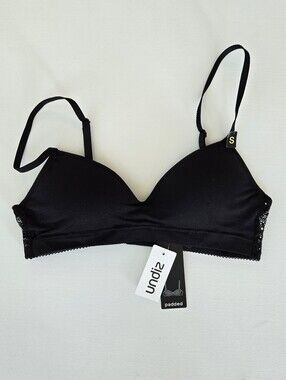Undiz Bra Black Small Dark Comfort Minimalist Rebellion Shadows & Lace